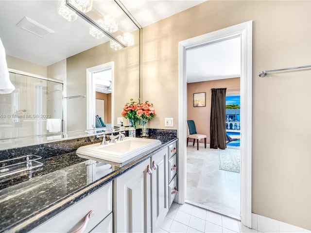 41 Castle Harbor Is, Fort Lauderdale FL 33308