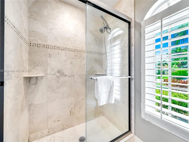 41 Castle Harbor Is, Fort Lauderdale FL 33308