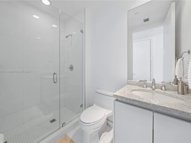 4100 Island Blvd # 3, Aventura FL 33160