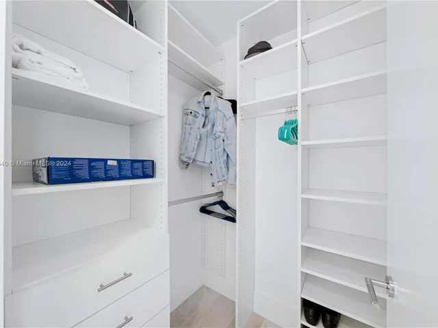 4100 Island Blvd # 3, Aventura FL 33160