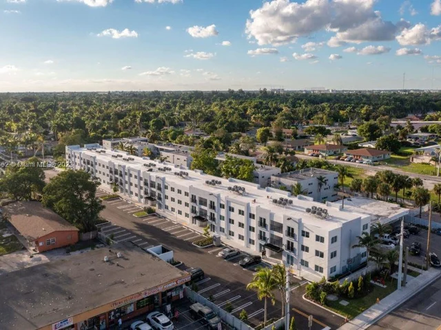 14752 NE 6th Ave # 118, Miami FL 33161