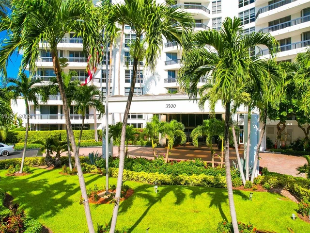 3500 Mystic Pointe Dr # 1504, Aventura FL 33180