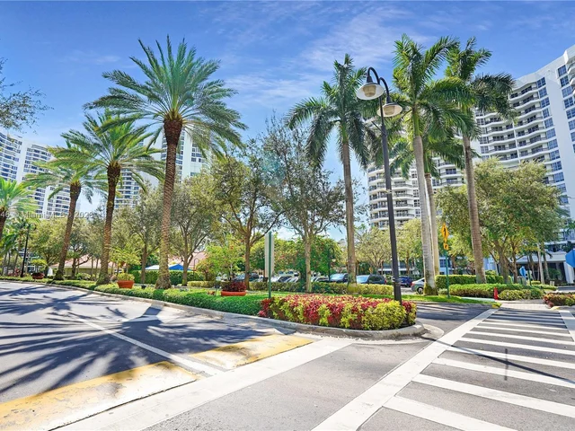 3500 Mystic Pointe Dr # 1504, Aventura FL 33180