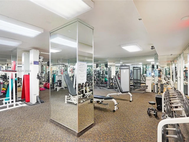 3500 Mystic Pointe Dr # 1504, Aventura FL 33180