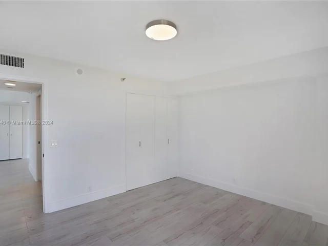 3500 Mystic Pointe Dr # 1504, Aventura FL 33180