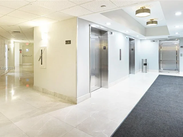 3500 Mystic Pointe Dr # 1504, Aventura FL 33180