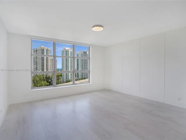 3500 Mystic Pointe Dr # 1504, Aventura FL 33180