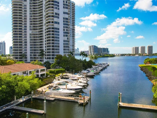 3500 Mystic Pointe Dr # 1504, Aventura FL 33180