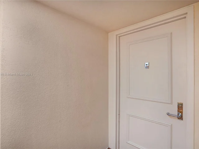 3500 Mystic Pointe Dr # 1504, Aventura FL 33180