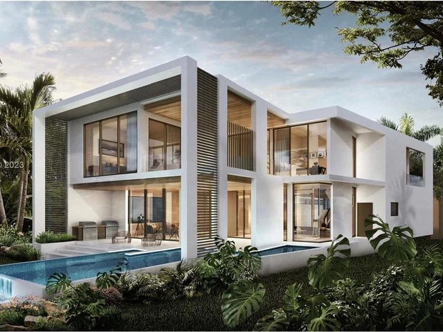 538 N Parkway Pkwy, Golden Beach FL 33160