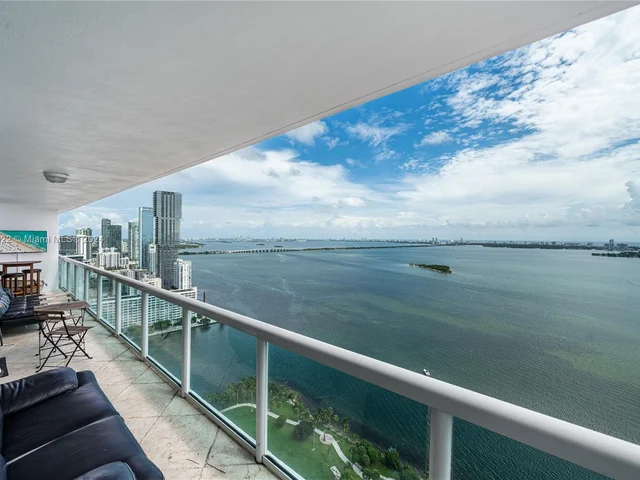 1800 N Bayshore Dr # 4105, Miami FL 33132