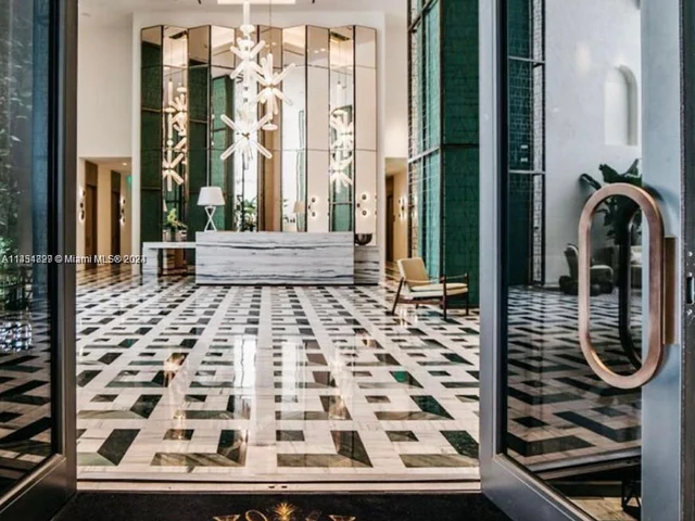 801 S Miami ave # 3904, Miami FL 33130