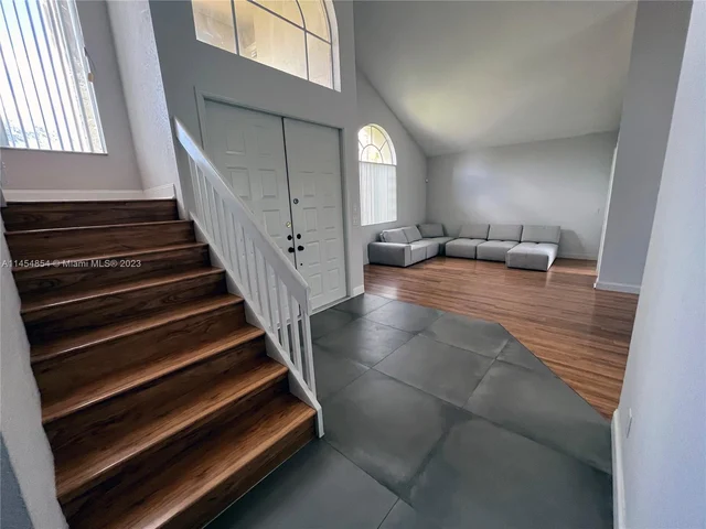 1231 NW 179th Ave, Pembroke Pines FL 33029