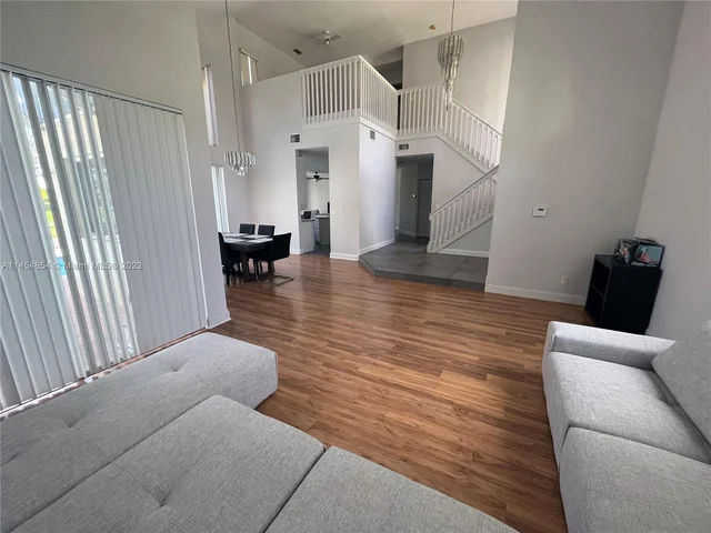 1231 NW 179th Ave, Pembroke Pines FL 33029