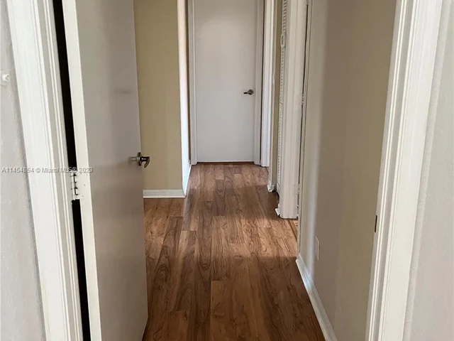 1231 NW 179th Ave, Pembroke Pines FL 33029