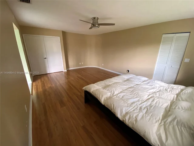 1231 NW 179th Ave, Pembroke Pines FL 33029