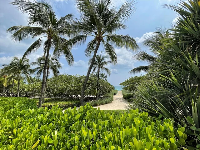 10185 Collins Ave # 222, Bal Harbour FL 33154