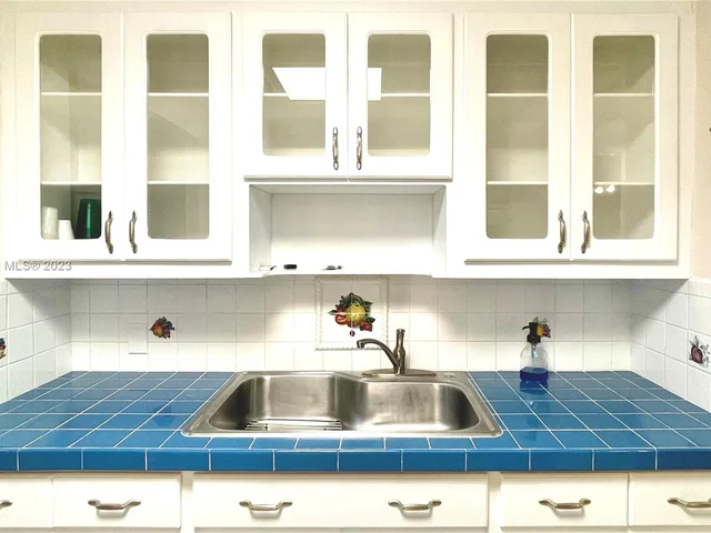 505 NW 117th St # 1, Miami FL 33168