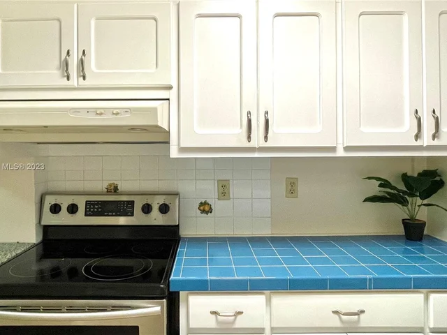 505 NW 117th St # 1, Miami FL 33168