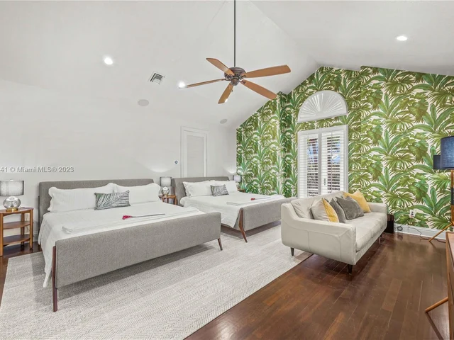 1958 Harbourview Dr, Fort Lauderdale FL 33316