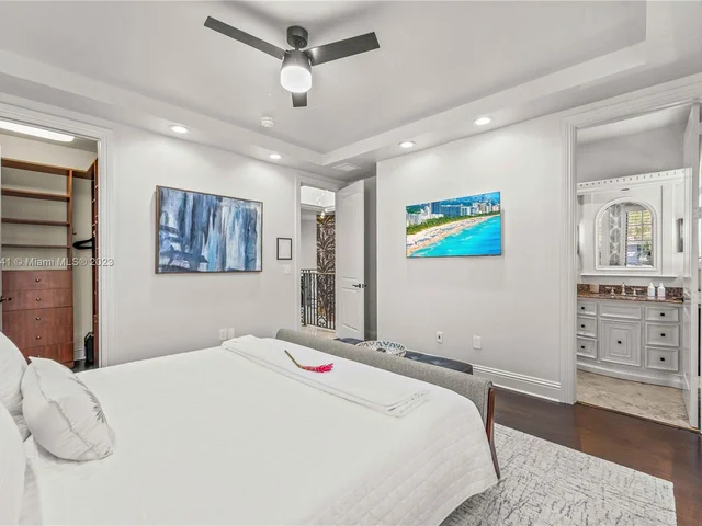 1958 Harbourview Dr, Fort Lauderdale FL 33316