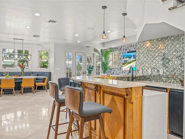 1958 Harbourview Dr, Fort Lauderdale FL 33316