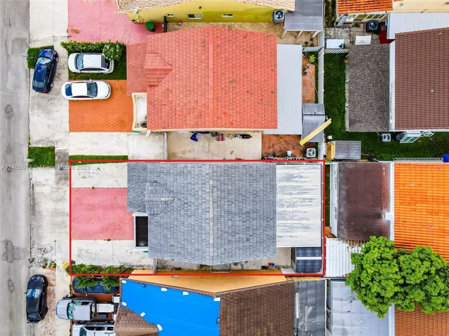 8849 NW 108th St, Hialeah Gardens FL 33018