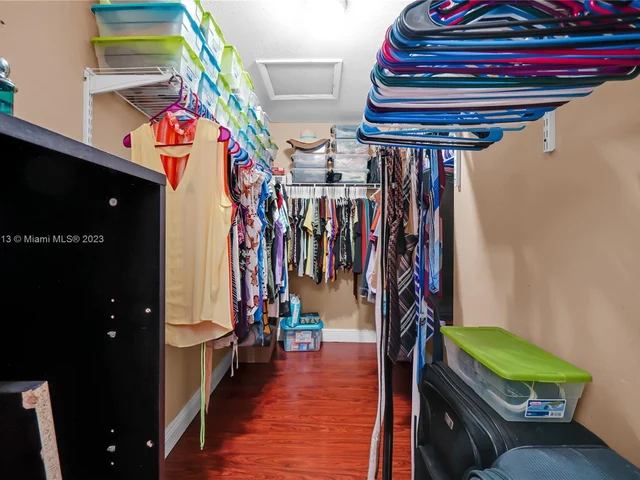 8849 NW 108th St, Hialeah Gardens FL 33018