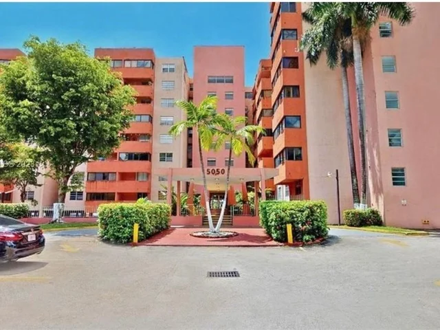 5050 NW 7th St # 305, Miami FL 33126