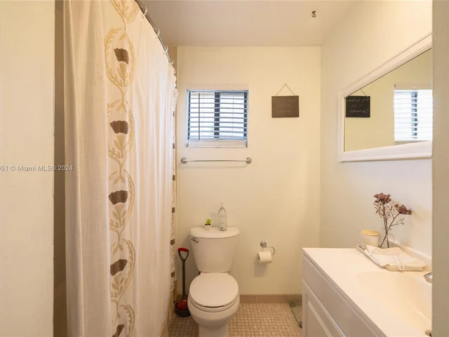 10600 La Placida Dr, Coral Springs FL 33065