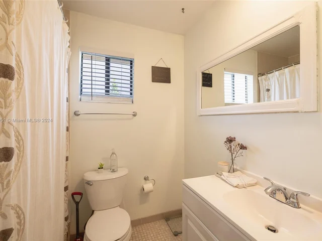 10600 La Placida Dr, Coral Springs FL 33065