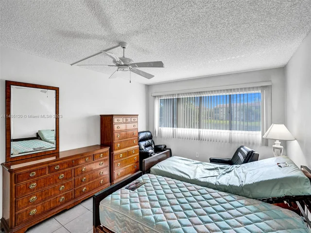 950 SW 138th Ave # 203B, Pembroke Pines FL 33027