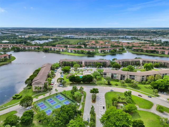 950 SW 138th Ave # 203B, Pembroke Pines FL 33027