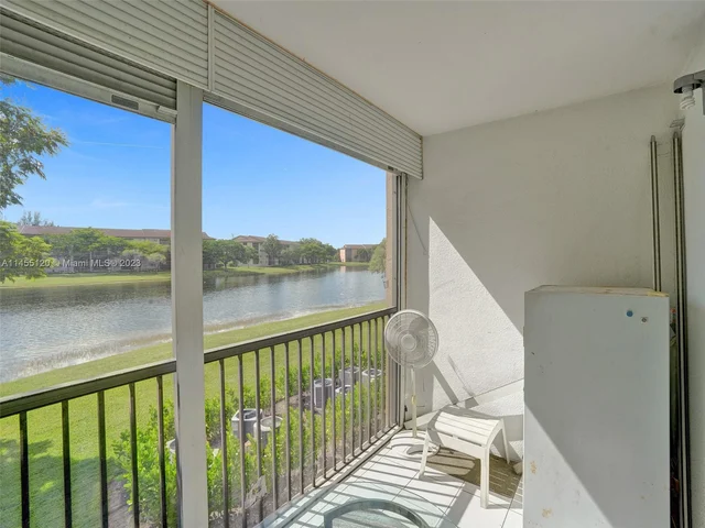 950 SW 138th Ave # 203B, Pembroke Pines FL 33027