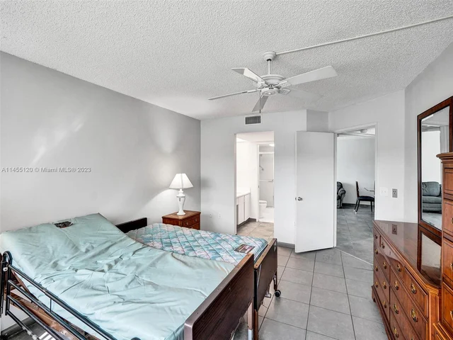 950 SW 138th Ave # 203B, Pembroke Pines FL 33027