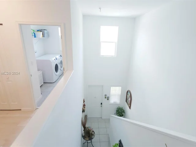 1801 Lake Cove Dr, Lake Worth FL 33460