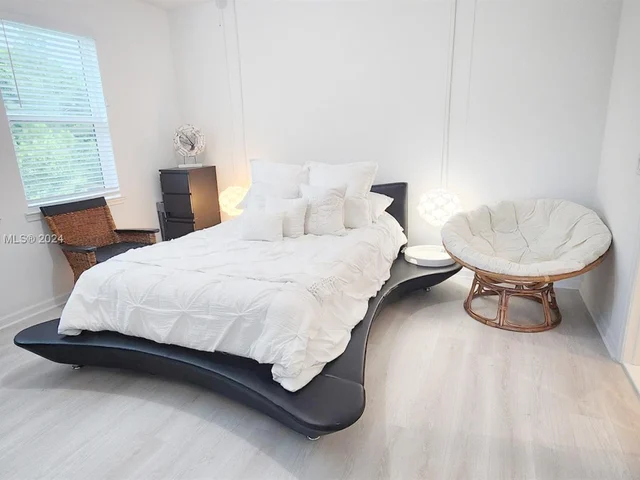 1801 Lake Cove Dr, Lake Worth FL 33460