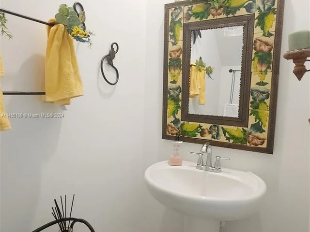 1801 Lake Cove Dr, Lake Worth FL 33460