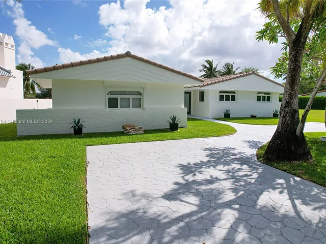 6485 SW 52nd St, Miami FL 33155