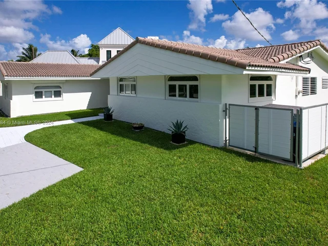 6485 SW 52nd St, Miami FL 33155