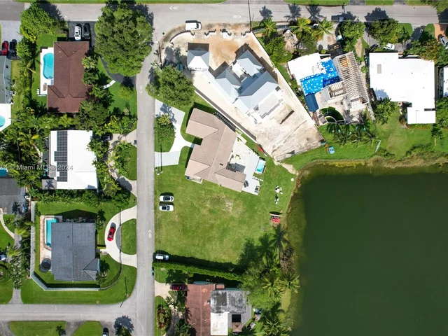 6485 SW 52nd St, Miami FL 33155