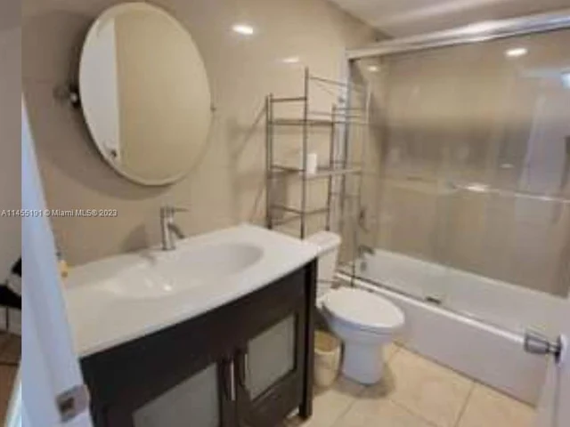 1933 SW 7th St # 102, Miami FL 33135