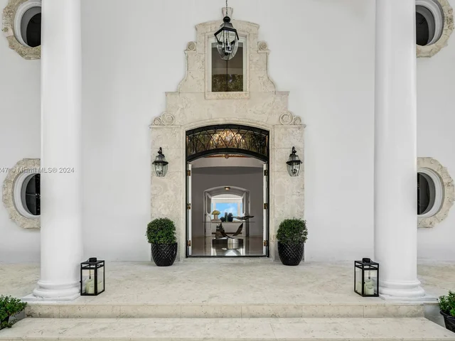 4355 Sabal Palm Rd, Miami FL 33137