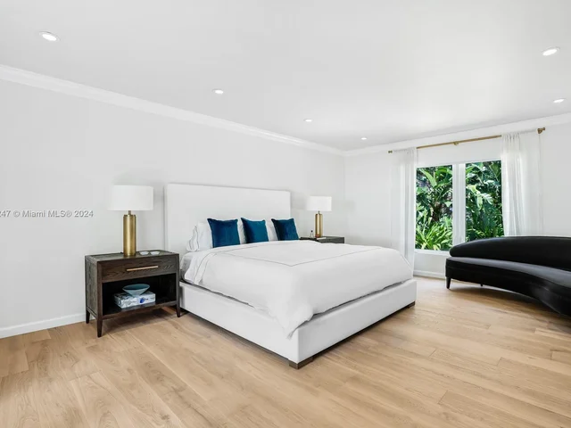 4355 Sabal Palm Rd, Miami FL 33137