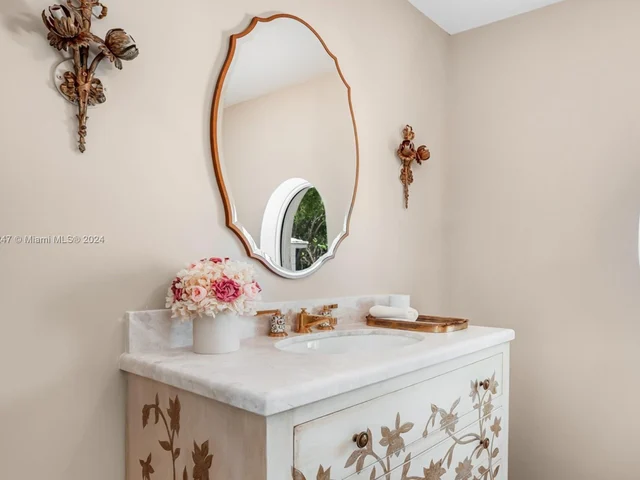 4355 Sabal Palm Rd, Miami FL 33137