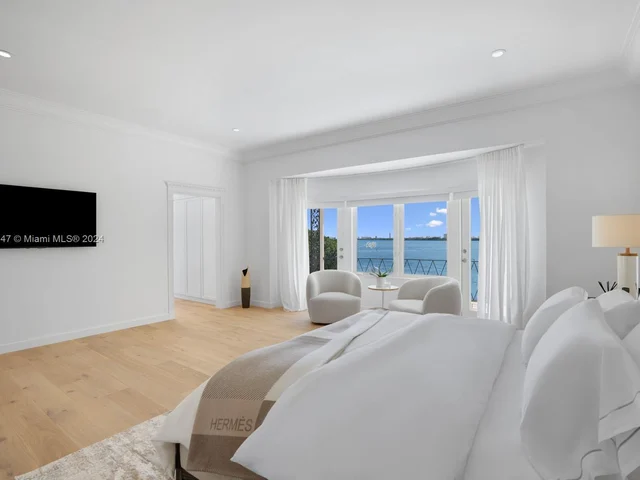 4355 Sabal Palm Rd, Miami FL 33137