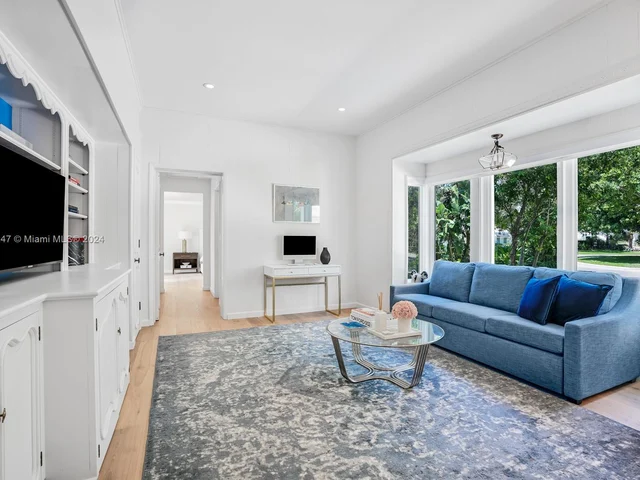 4355 Sabal Palm Rd, Miami FL 33137