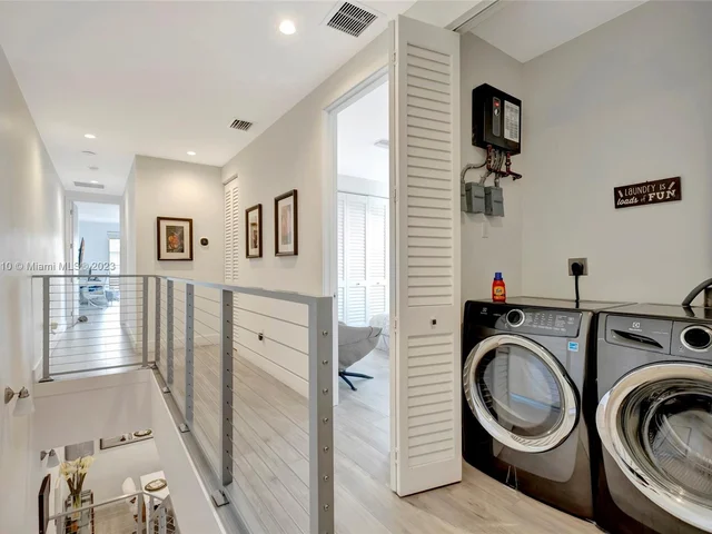 3570 SW 23rd St # 3570, Miami FL 33145