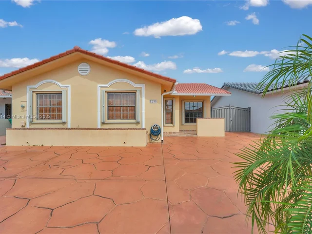 1231 SW 138th Ct, Miami FL 33184