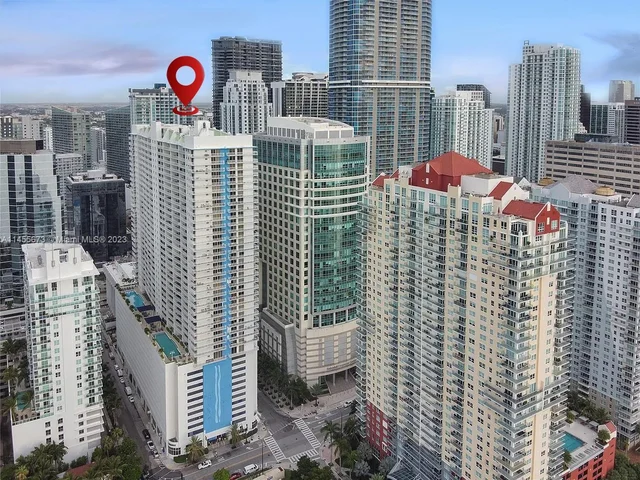 1200 Brickell Bay Dr # 3814, Miami FL 33131